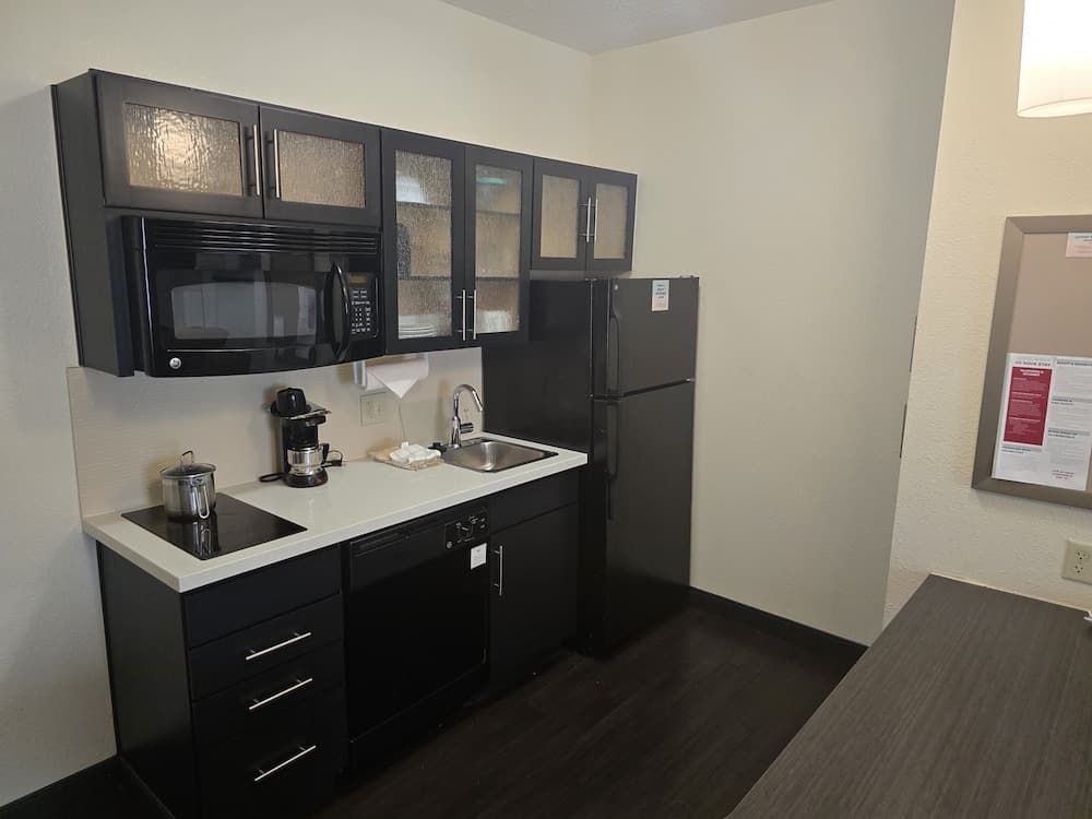 Candlewood Suites Fort Wayne by IHG