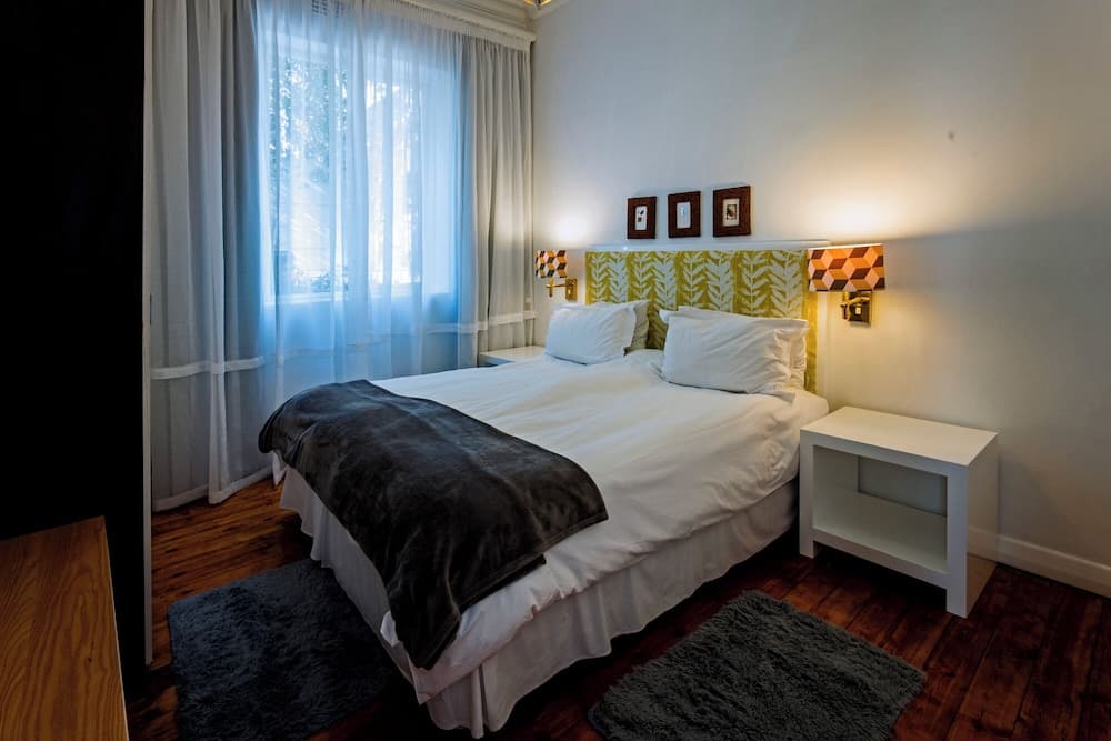 Barry Hall Apartments