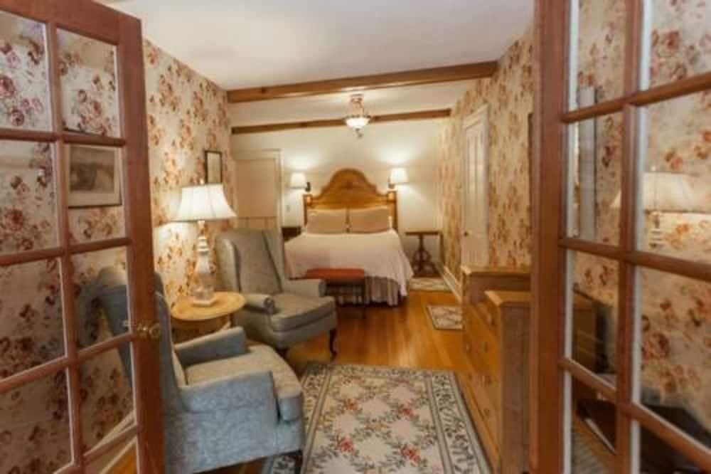 Arlington's West Mountain Inn