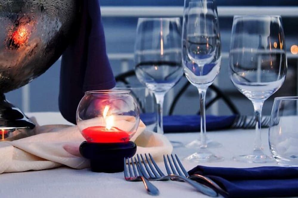 BUE MARINO HOTEL & ROOFTOP BAR