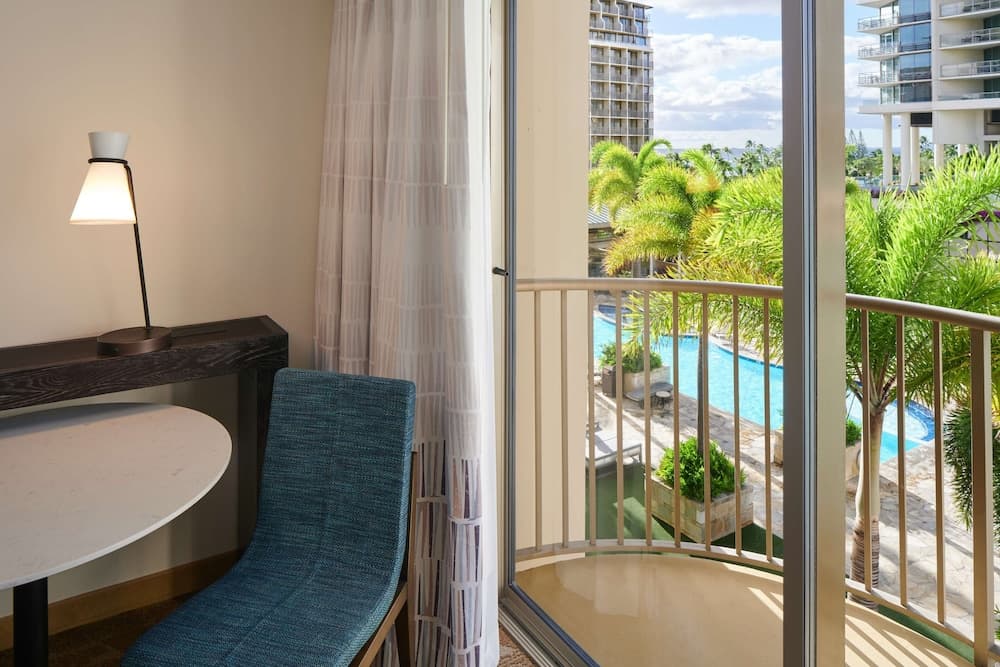 Embassy Suites by Hilton Waikiki Beach Walk