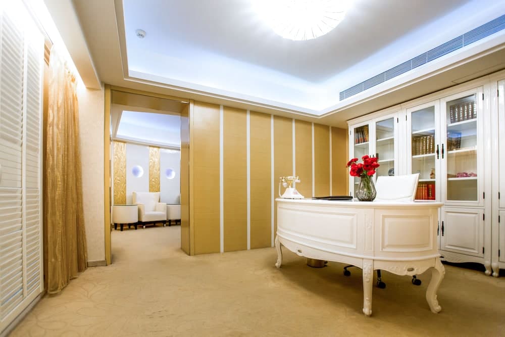 Nanjing Central Hotel