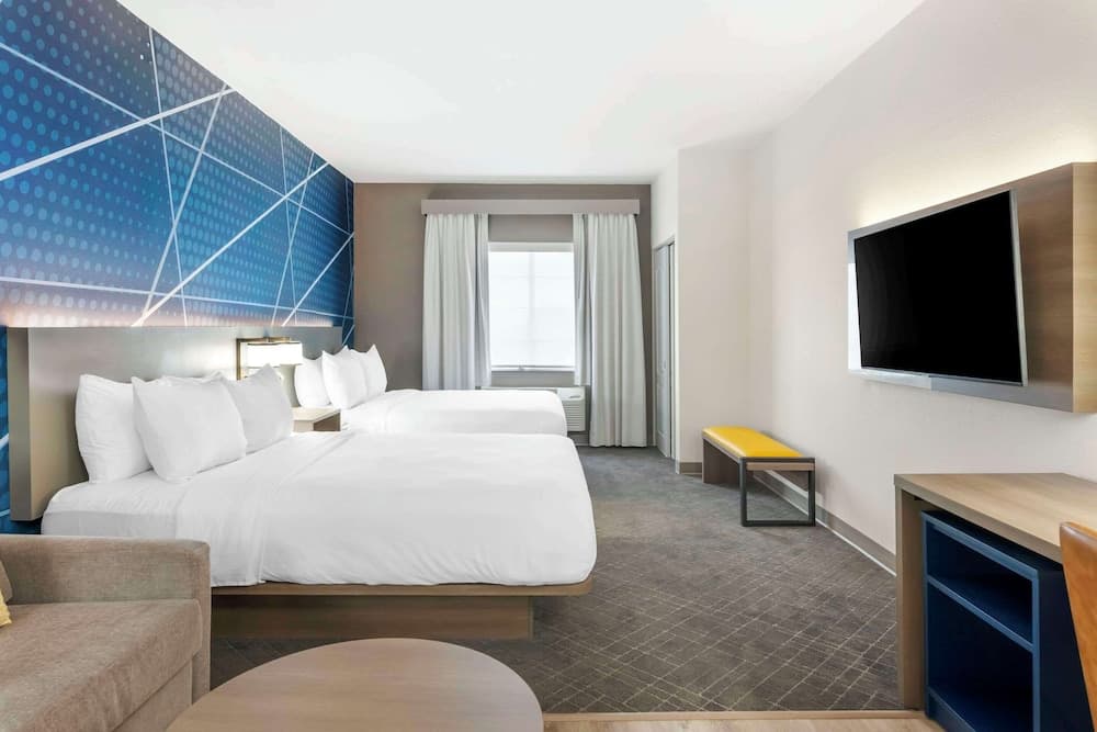 Comfort Suites Elgin Northwest