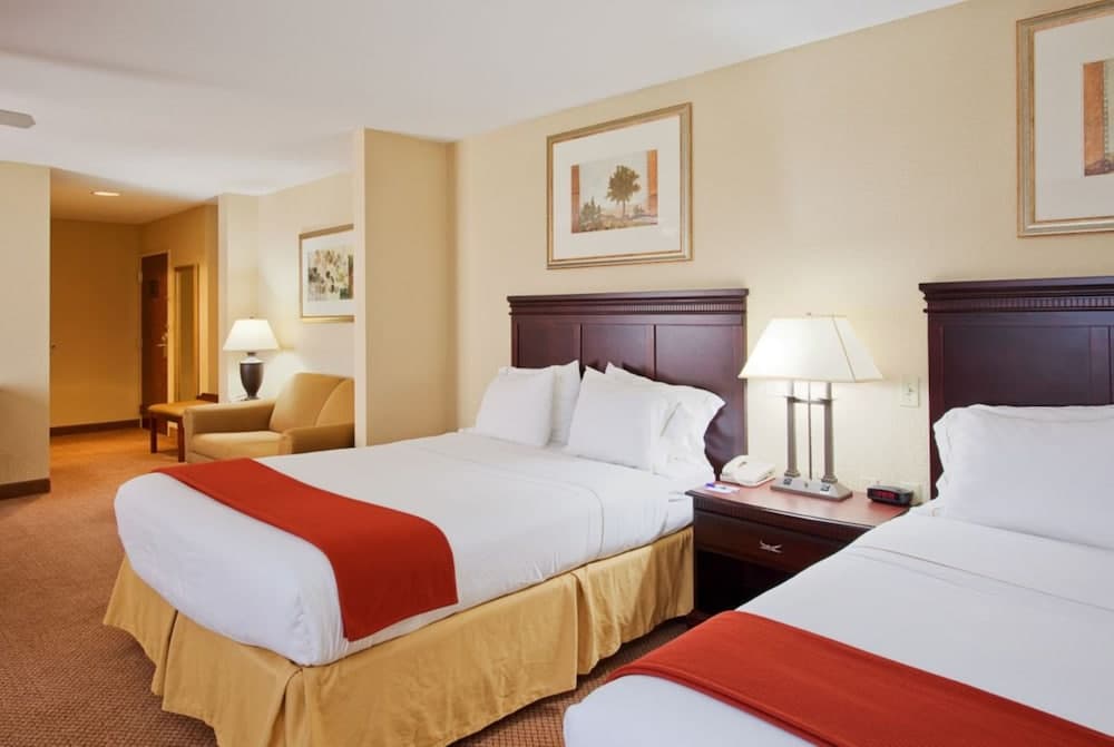 Holiday Inn Express Lucedale by IHG