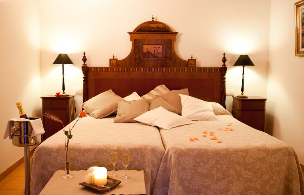 Finca Son Roig by Valentin