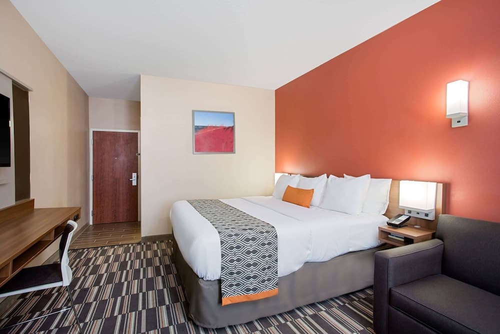 Microtel Inn & Suites by Wyndham Walterboro