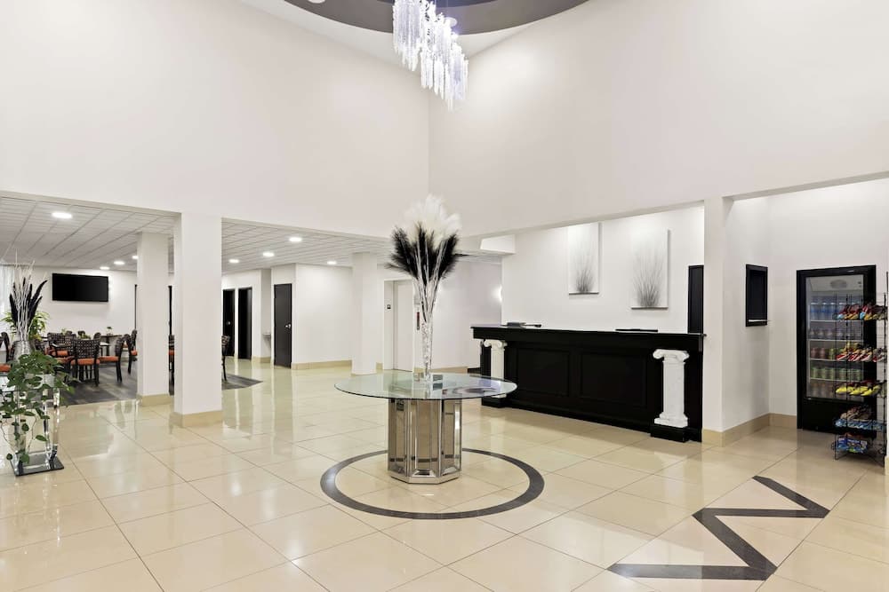 Sonesta Essential Savannah