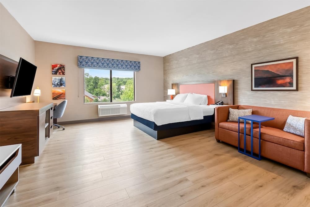 Hampton Inn & Suites Grove City