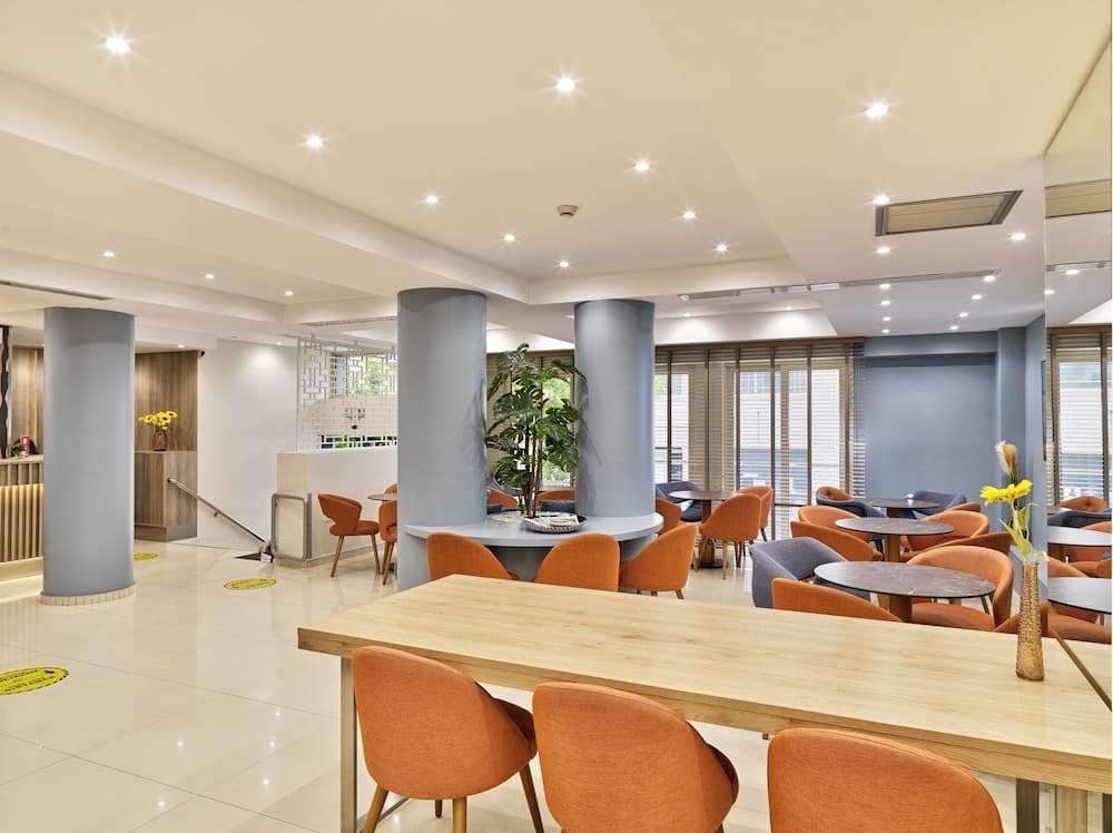 Phidias Piraeus Hotel