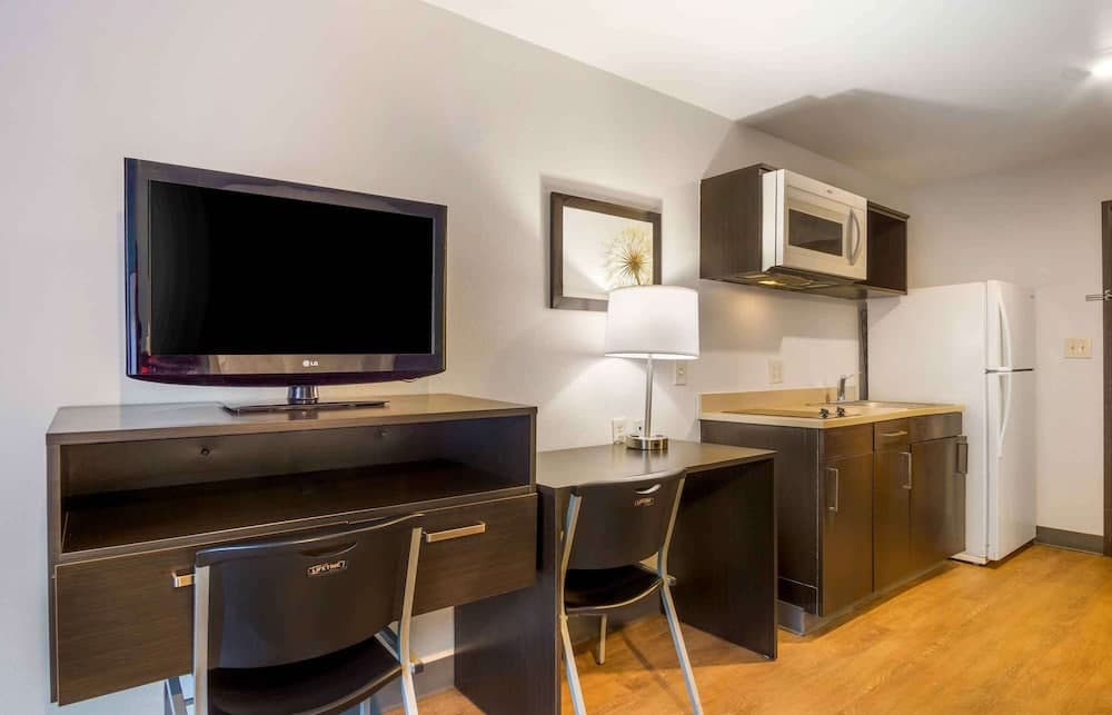 Extended Stay America Select Suites - Charleston - Ashley Phosphate Rd.