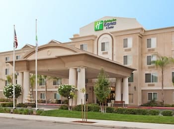 Holiday Inn Express Hotel & Suites River Park, an IHG Hotel