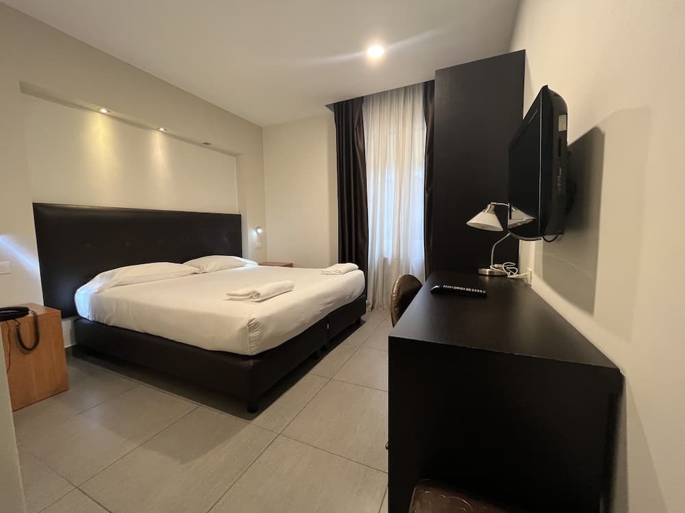 Napolit'amo Hotel Medina