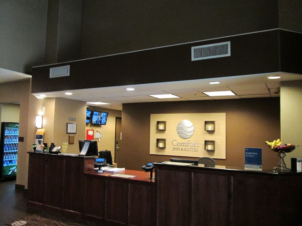 Comfort Inn & Suites Galt - Lodi North