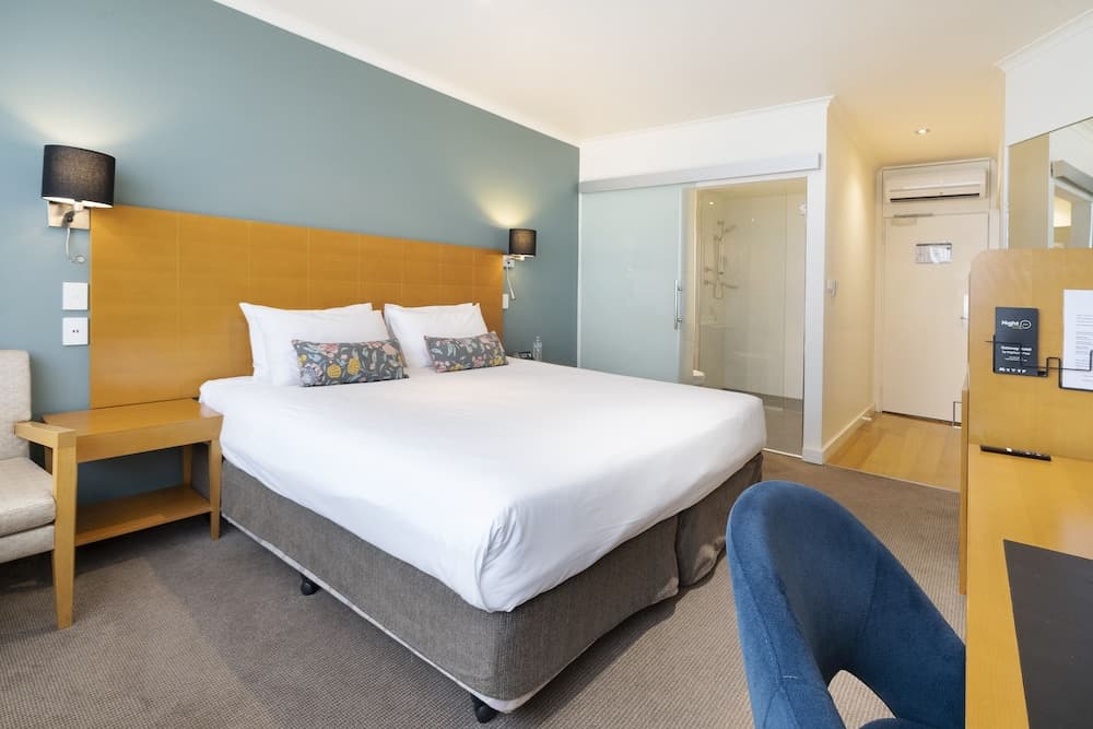 Nightelier Devonport Gateway Hotel