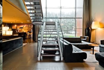 Golden Tulip São João da Madeira Hotel