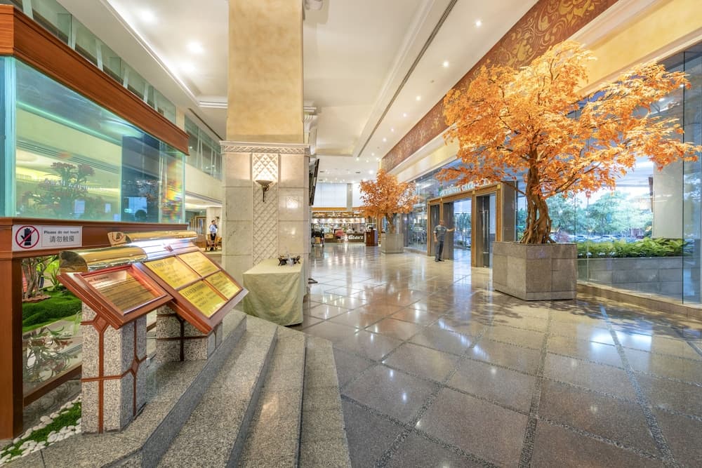 Ramada by Wyndham Bangkok Chaophya Park