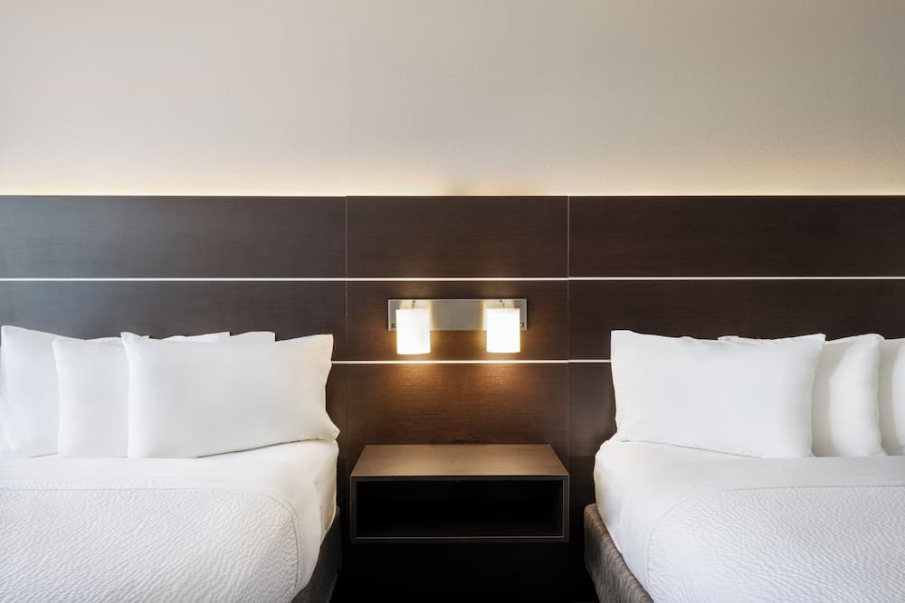 Holiday Inn Express & Suites Spring Hill by IHG