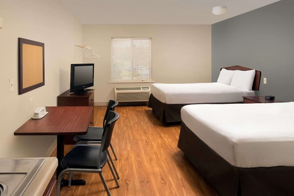 WoodSpring Suites Kansas City Liberty