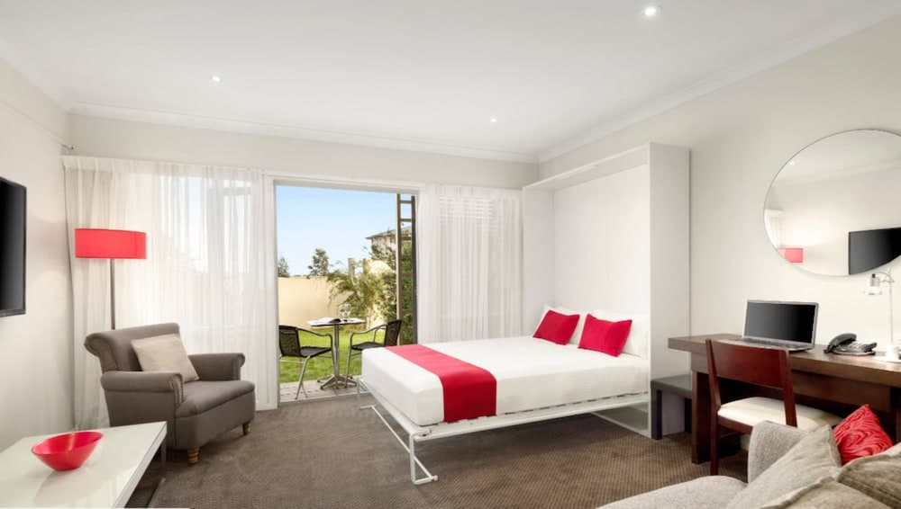 Quest Sanctuary Lakes