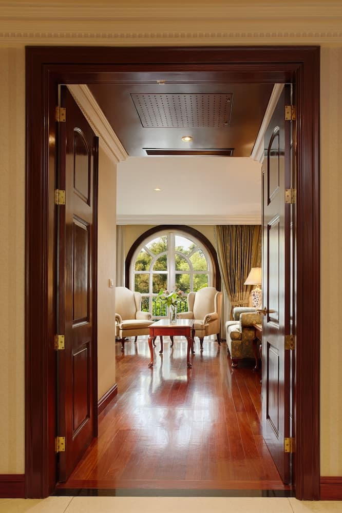 The Green Park Hotel