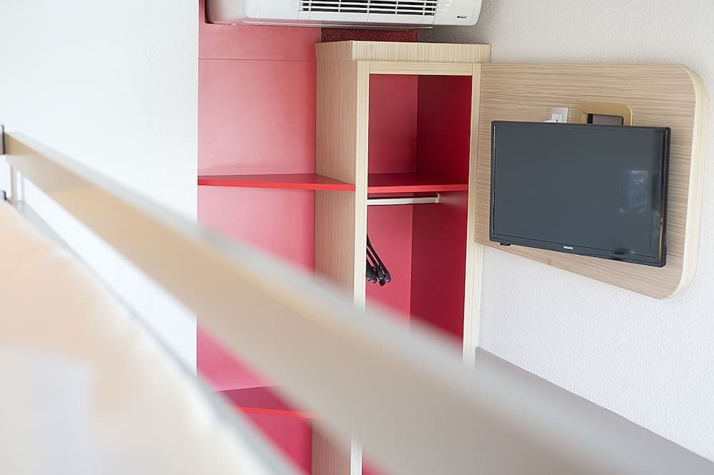 PREMIERE CLASSE CLERMONT FERRAND SUD - Aubière