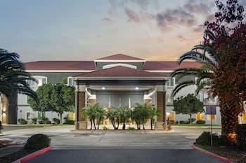 La Quinta Inn & Suites by Wyndham Visalia/Sequoia Gateway