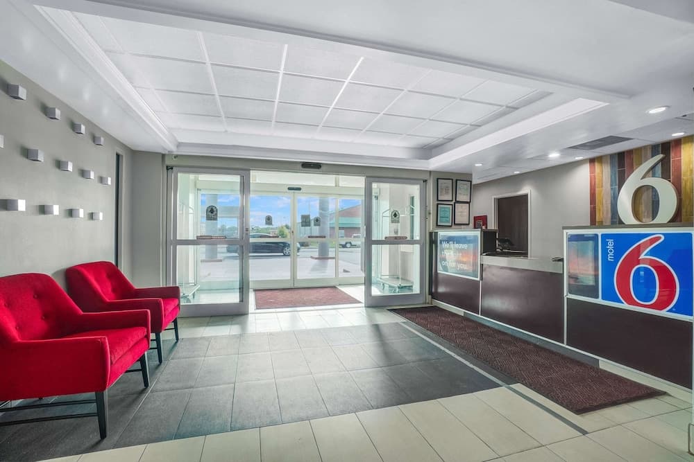 Motel 6 Montgomery, AL - Airport