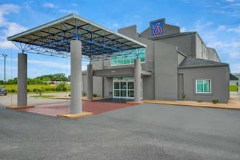 Motel 6 Montgomery, AL - Airport