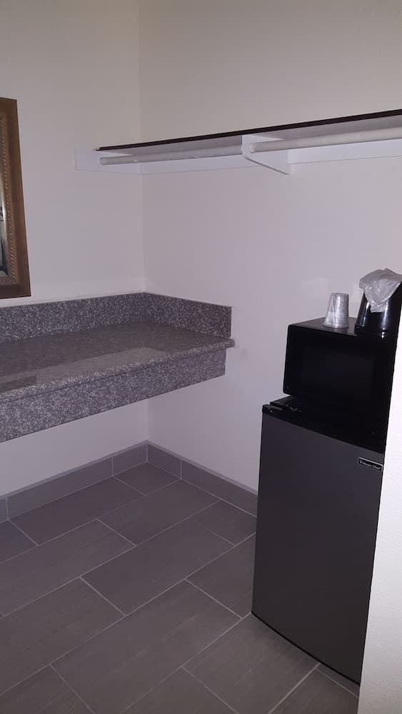 Best Economy Inn n Suites