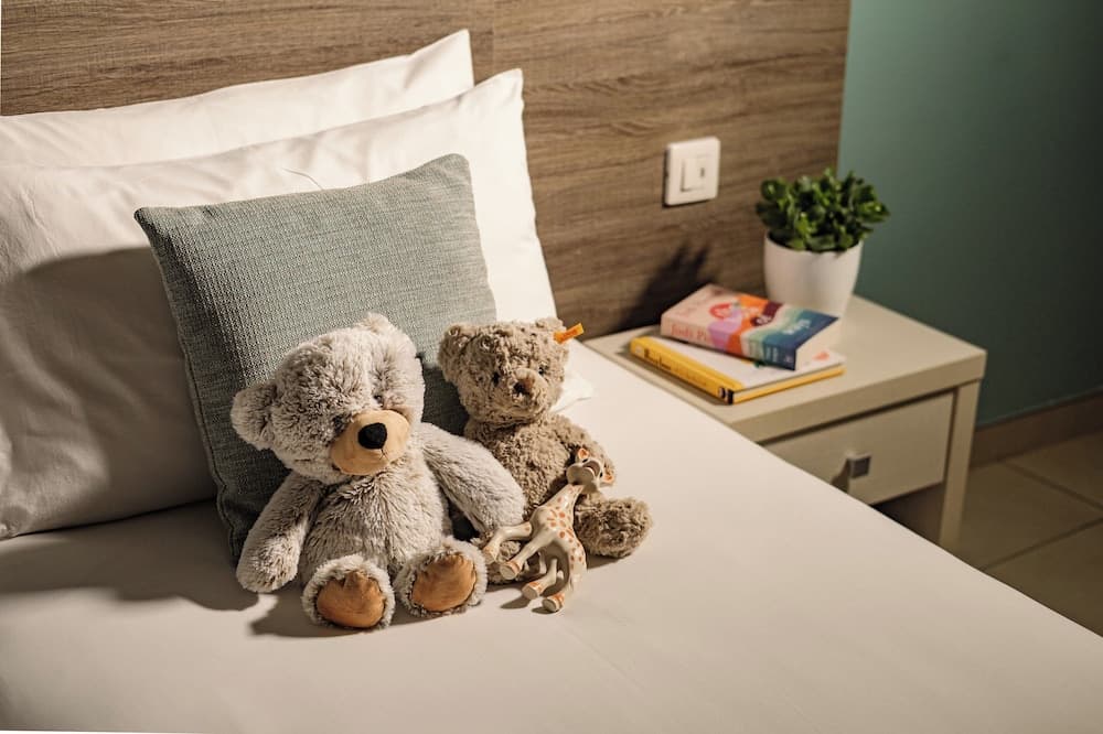 115 The Strand Hotel by NEU Collective