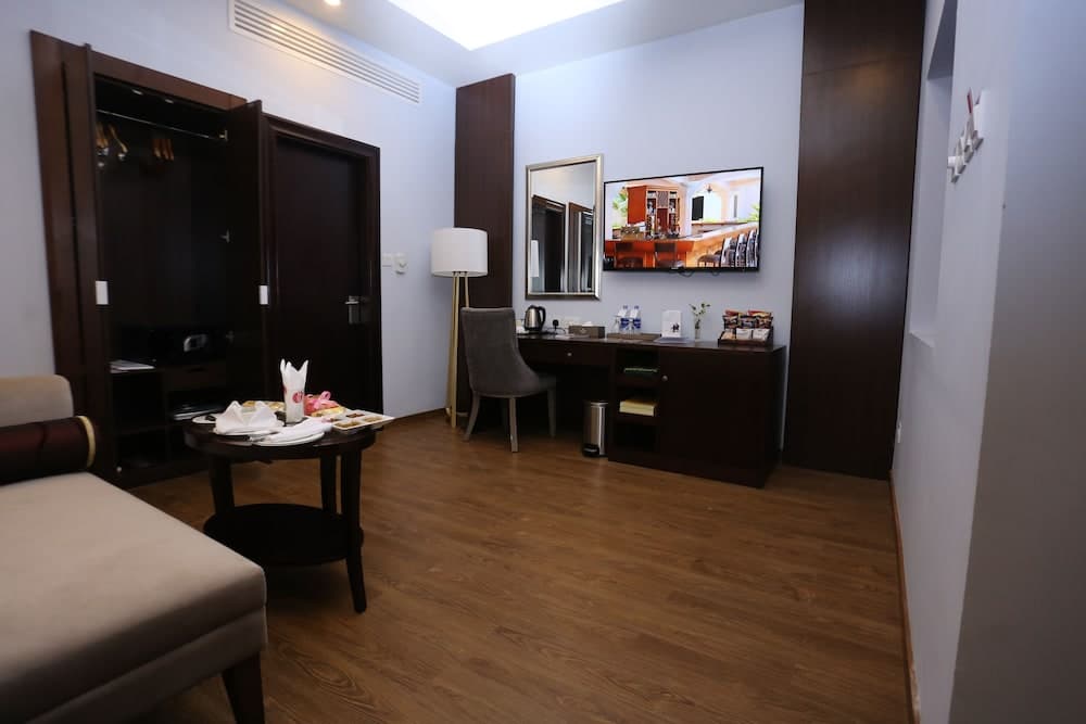 Ramada Plaza by Wyndham Karachi Airport Hotel