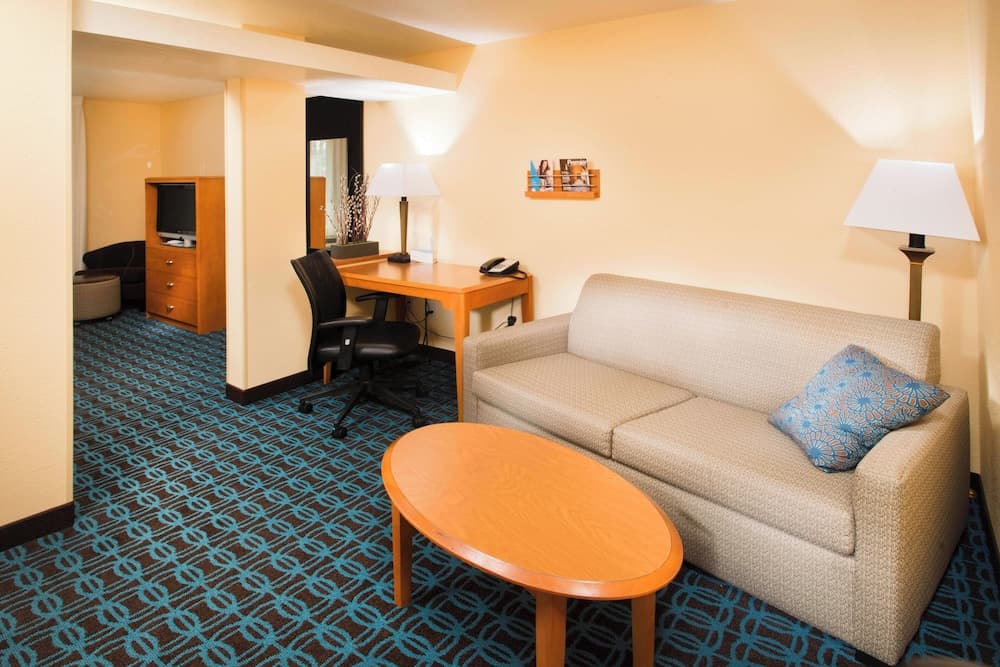 Fairfield Inn and Suites by Marriott Burley