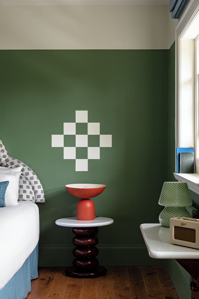 Cowley Manor Experimental