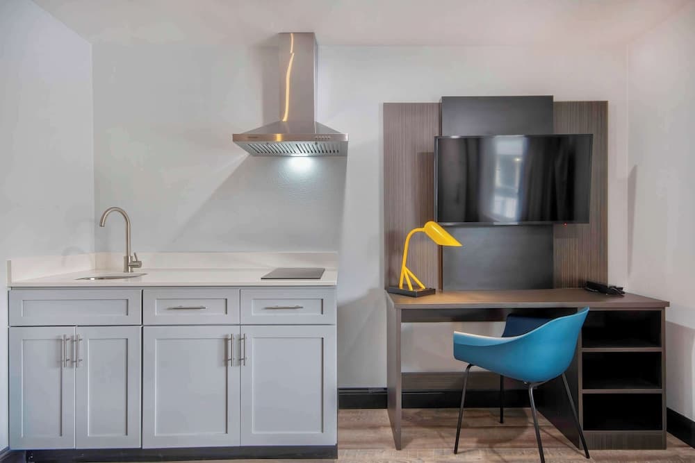 Studio 6 Eureka, CA – Old Town