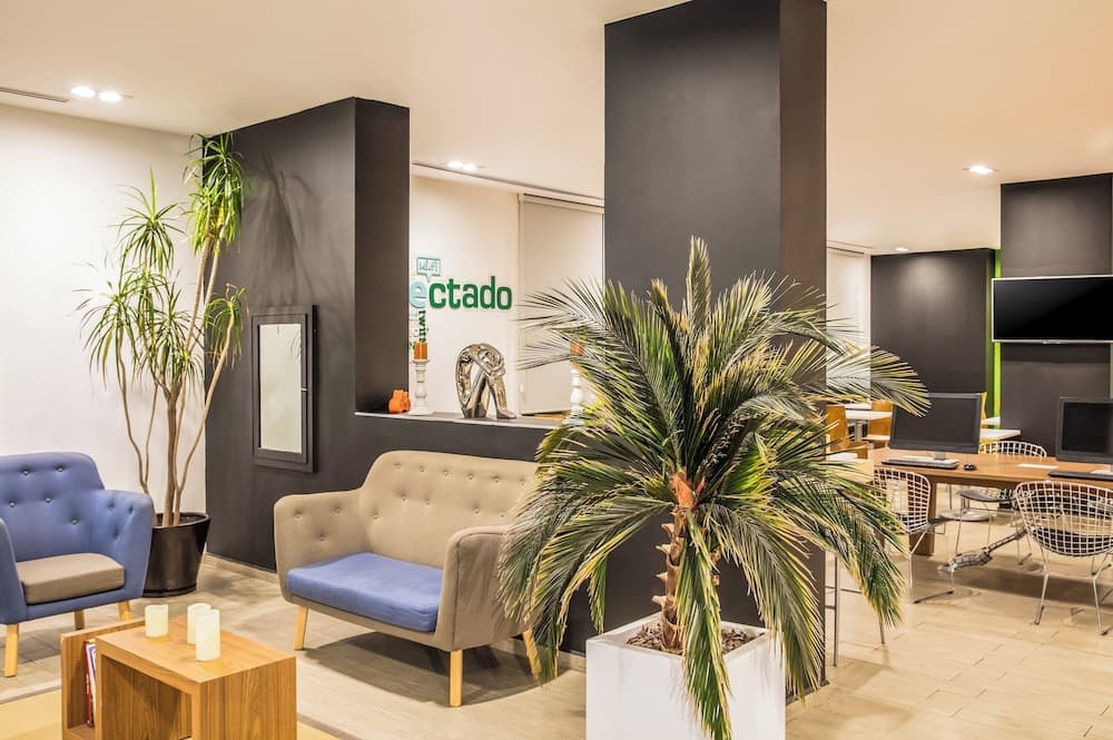 One Monterrey Aeropuerto