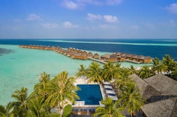Vilamendhoo Island Resort & Spa