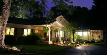 Brookside Mountain Mist Inn B&B