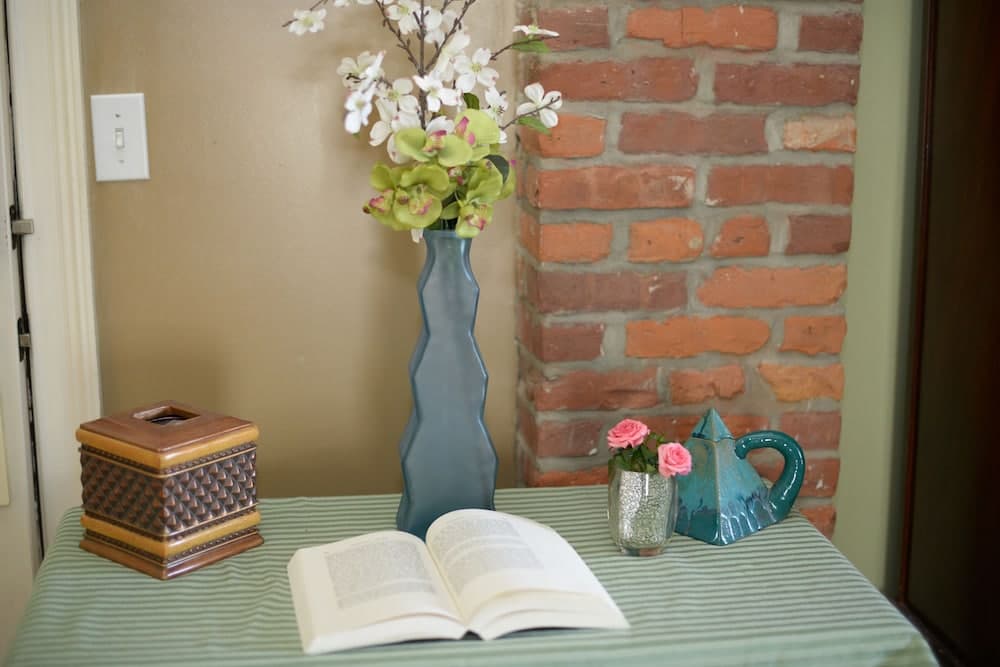 Naomi's Inn Bed & Breakfast