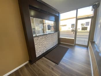 Red Carpet Inn & Suites