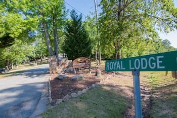 Mountain Top Inn and Resort