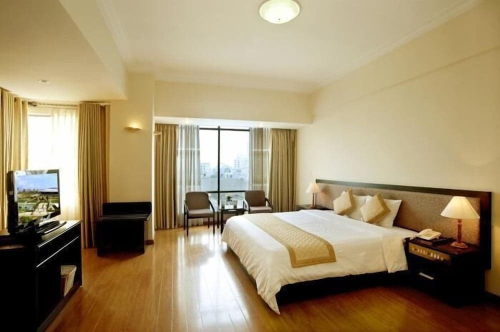 Bamboo Green Central Hotel