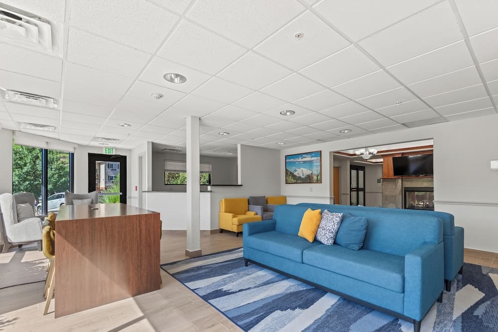 Comfort Inn & Suites Glenwood Springs On The River