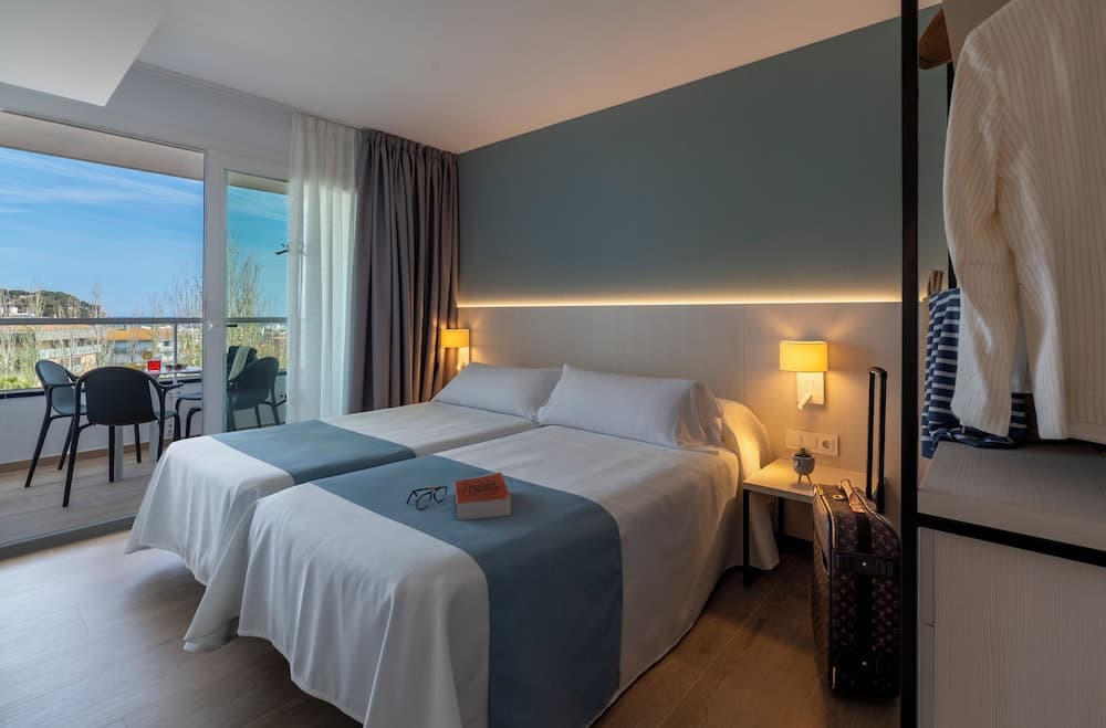 Costa Encantada Suites & Resort