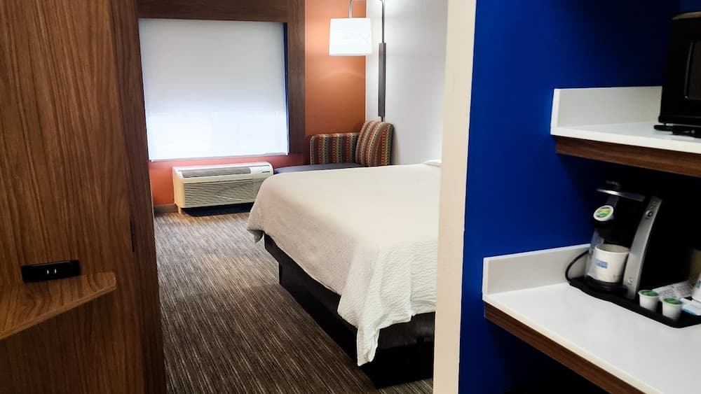 Holiday Inn Express Hotel & Suites Chicago South Lansing by IHG