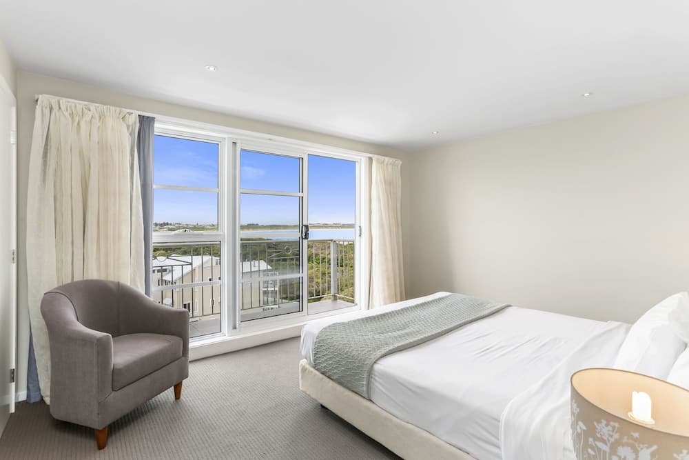 Deep Blue Hotel & Hot Springs