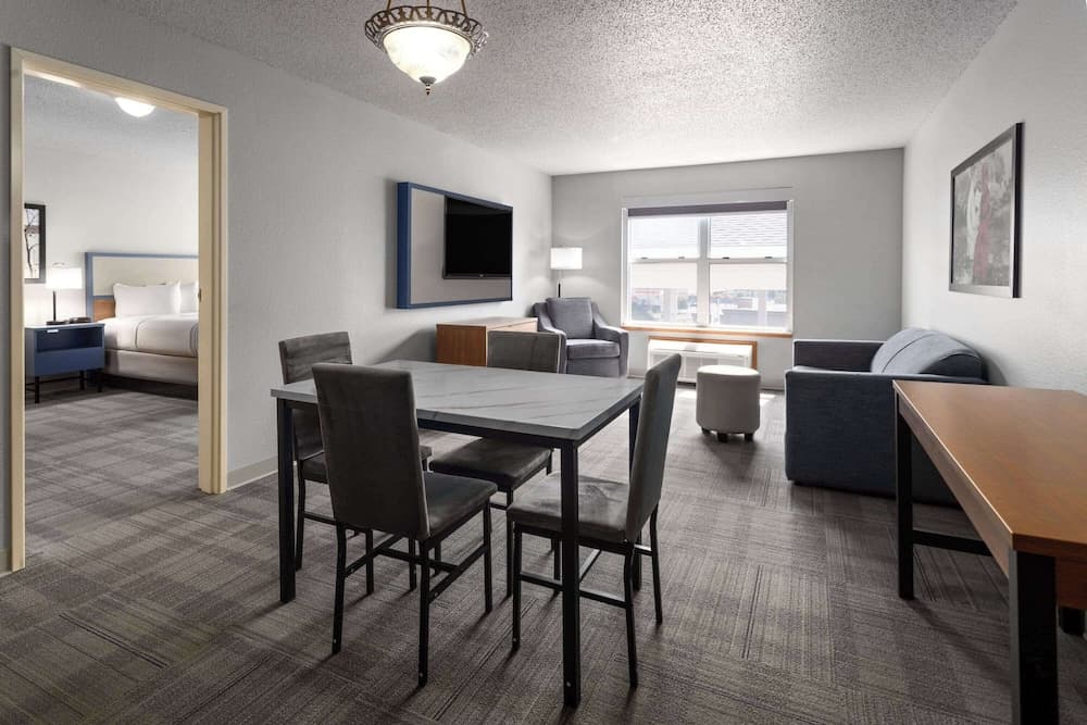 AmericInn by Wyndham Iron Mountain