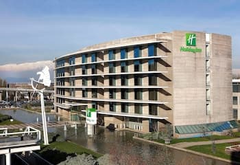 Holiday Inn Santiago - Airport Terminal, an IHG Hotel