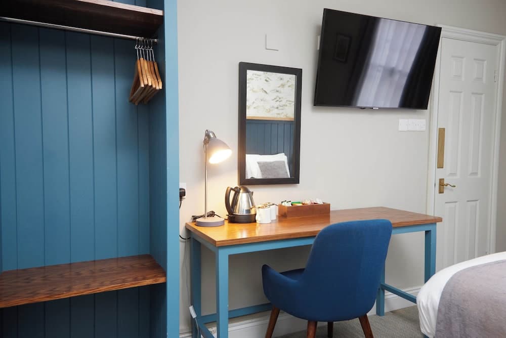 Bell Hotel & Inn by Greene King Inns