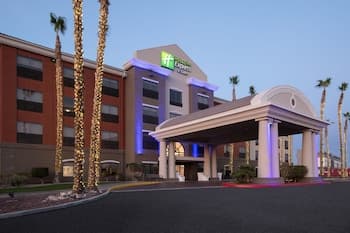 Holiday Inn Express & Suites Yuma, an IHG Hotel