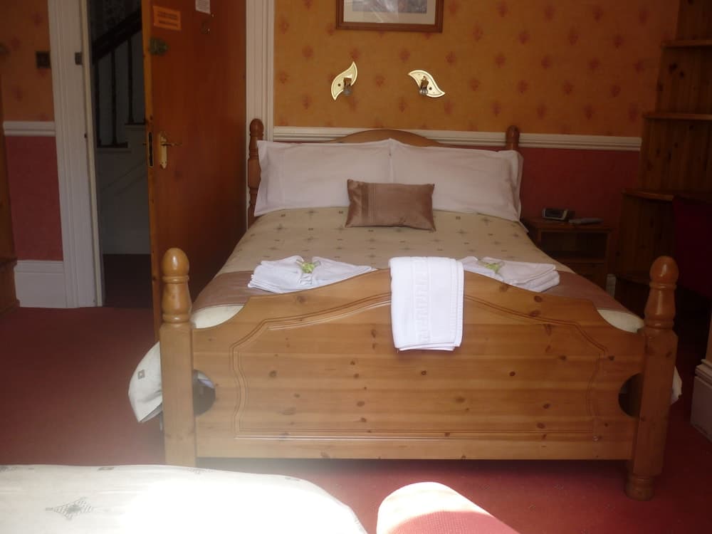 Ashwood Grange Hotel - B&B